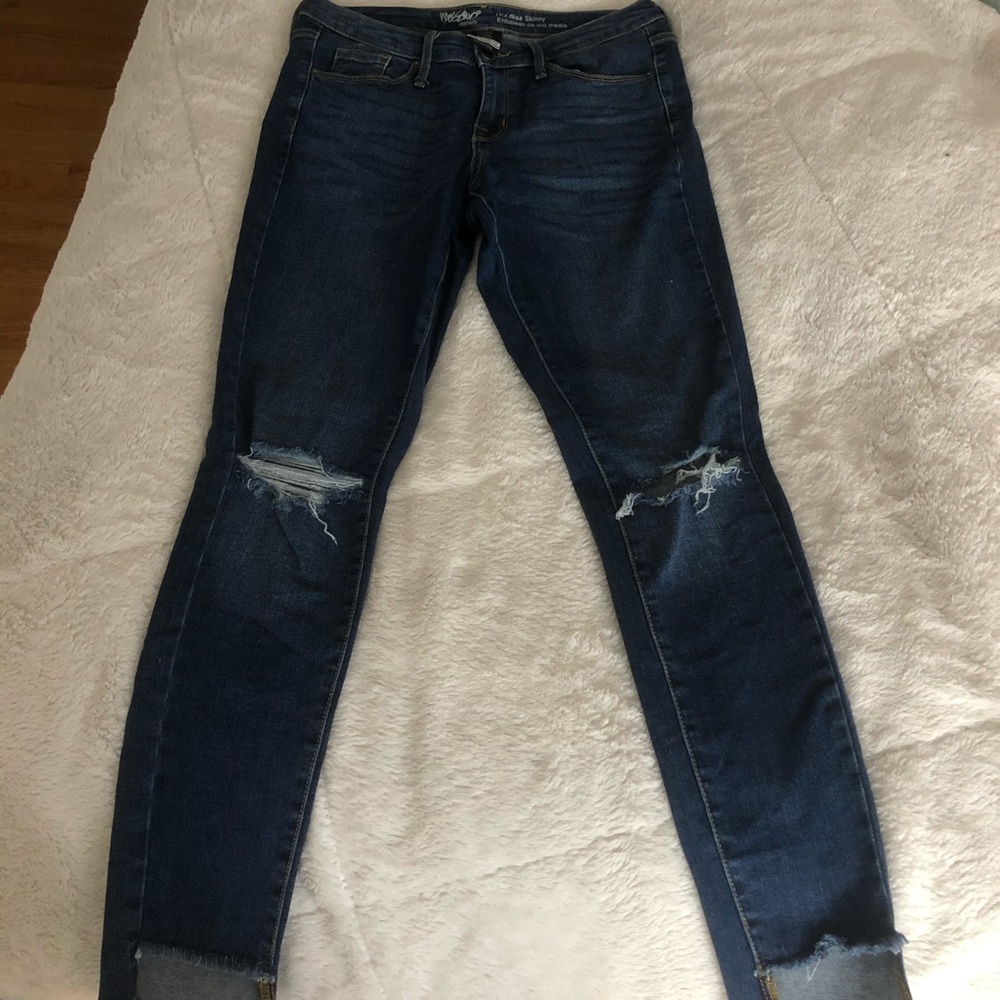 Skinny jeans